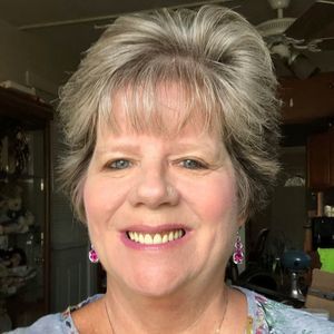 Meet your Posher, Vickie l